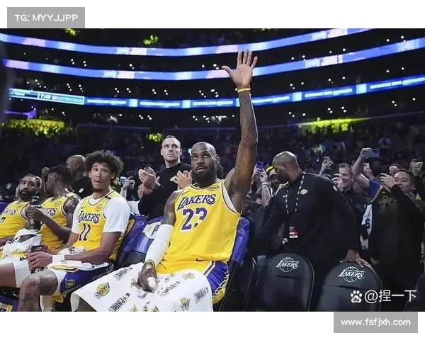 詹姆斯勇夺NBA总冠军再创历史辉煌铸就传奇生涯新篇章 詹姆斯勇夺NBA总冠军再创历史辉煌铸就传奇生涯新篇章